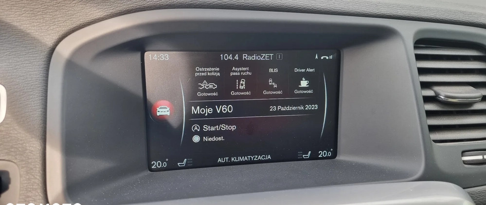 Volvo V60 cena 74900 przebieg: 65000, rok produkcji 2017 z Sieradz małe 631